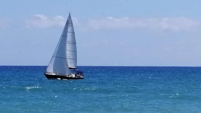 Si veleggià nel mare blu di Albenga