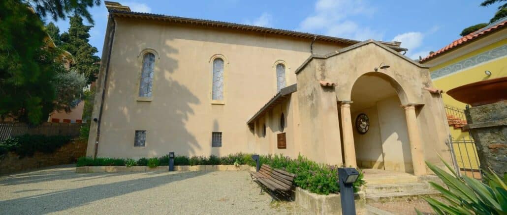 esterno dell'ex chiesa Anglicana di Alassio